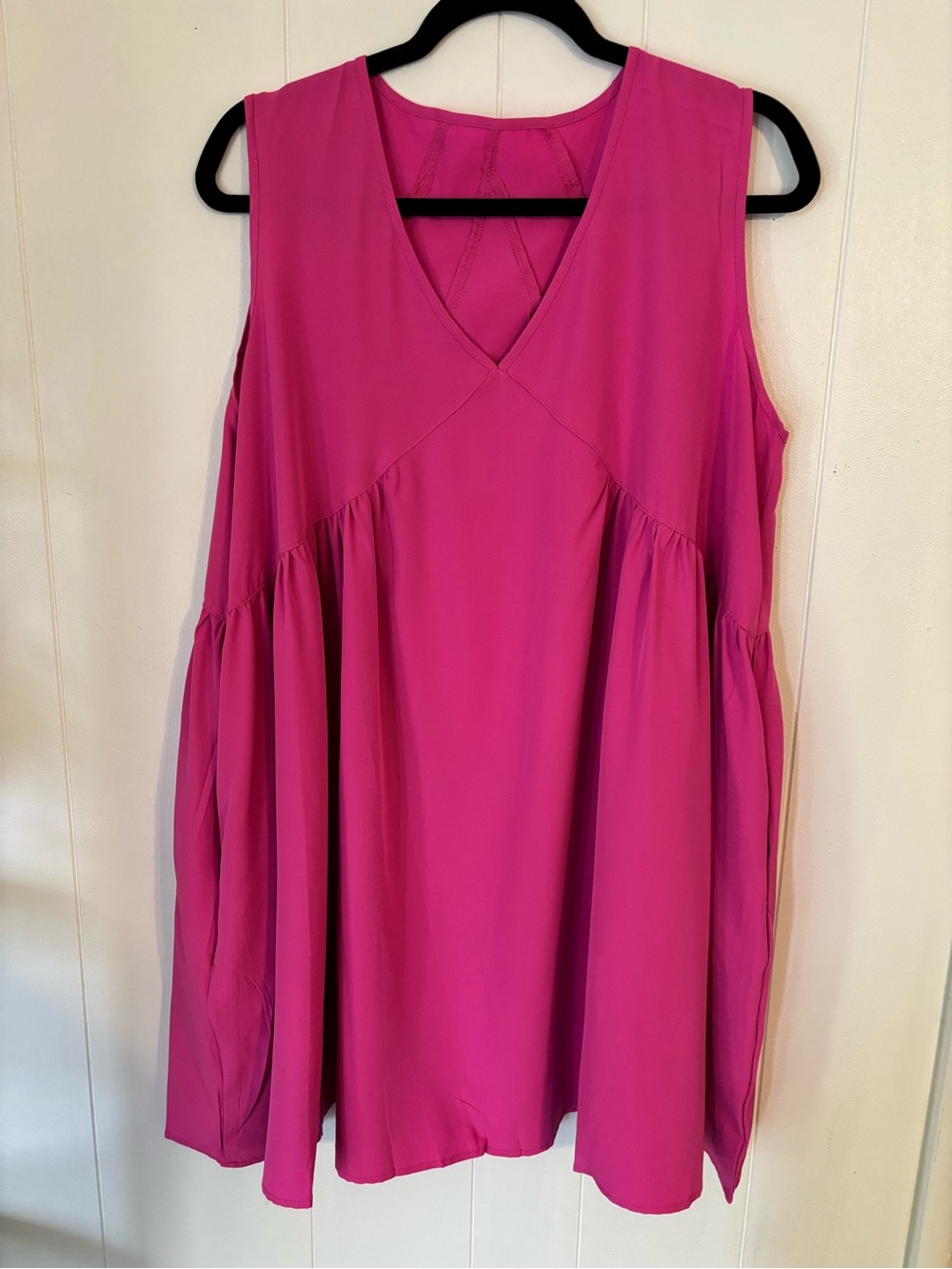 Sleeveless V-Neck Tunic in Bright Pink